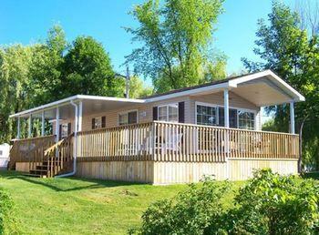 Great Blue Resorts - Cherry Beach Resort Cherry Valley Екстер'єр фото